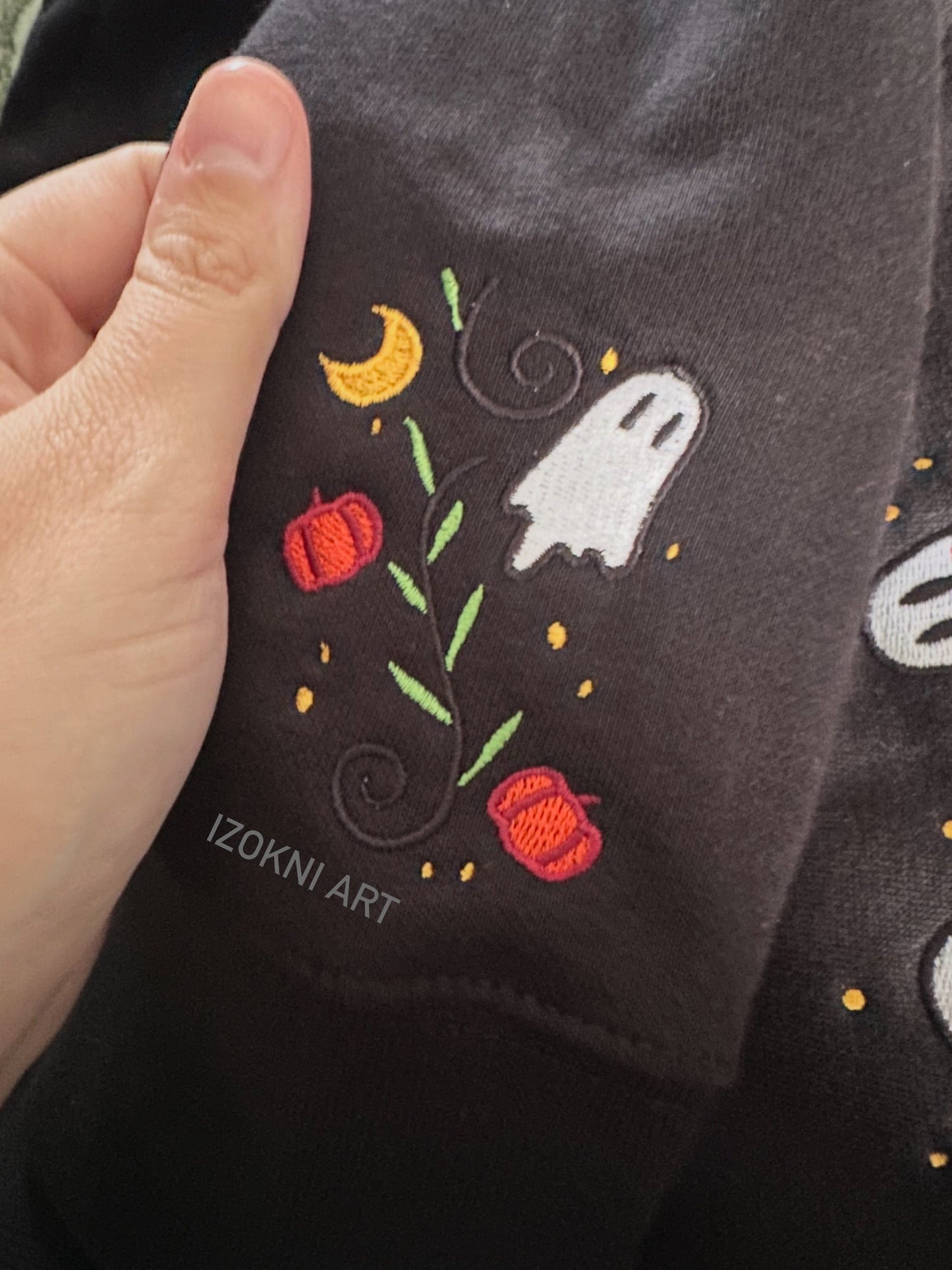 Ghost Embroidered Crew Neck Sweatshirt (Pre-Order only)